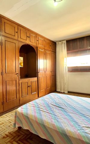 Casa à venda com 250m², 5 quartos e 5 vagas Casa à venda com 250m², 5 quartos e 5 vagasSuite 1