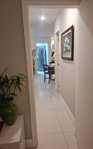 Apartamento para alugar com 73m², 2 quartos e 1 vaga Apartamento para alugar com 73m², 2 quartos e 1 vagaCorredor