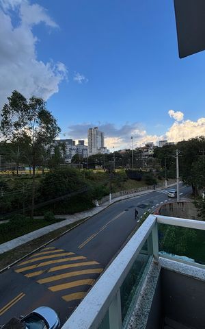 Apartamento à venda com 90m², 2 quartos e 1 vagaSuite Varanda