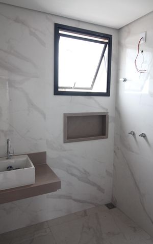 Apartamento à venda com 170m², 3 quartos e 2 vagasBanheiro