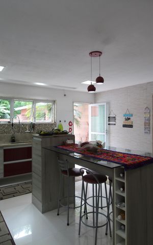 Casa de condomínio à venda com 600m², 4 quartos e 3 vagasCozinha