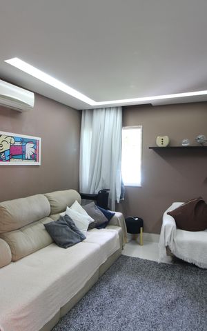 Casa de condomínio à venda com 600m², 4 quartos e 3 vagasSala