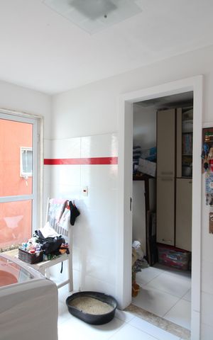 Casa de condomínio à venda com 600m², 4 quartos e 3 vagasÁrea de Serviço