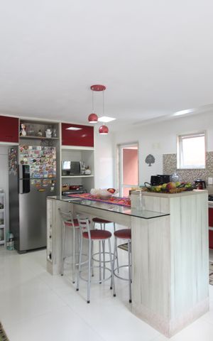 Casa de condomínio à venda com 600m², 4 quartos e 3 vagasCozinha