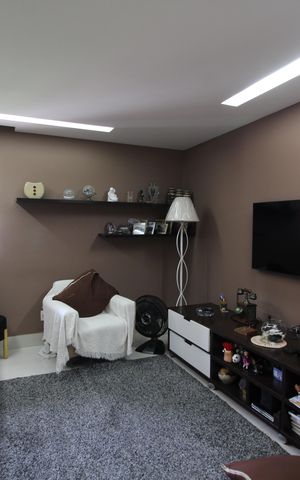 Casa de condomínio à venda com 600m², 4 quartos e 3 vagasSala