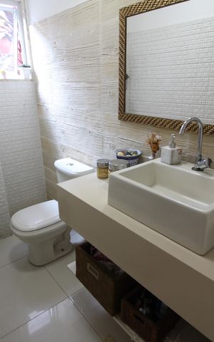 Casa de condomínio à venda com 600m², 4 quartos e 3 vagasBanheiro Social