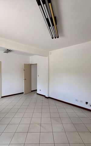 Casa à venda com 254m², 4 quartos e 3 vagasSuíte 1