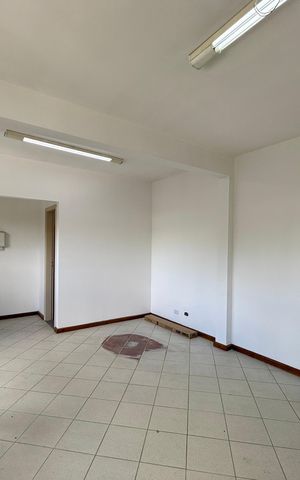 Casa à venda com 254m², 4 quartos e 3 vagasSuíte 2