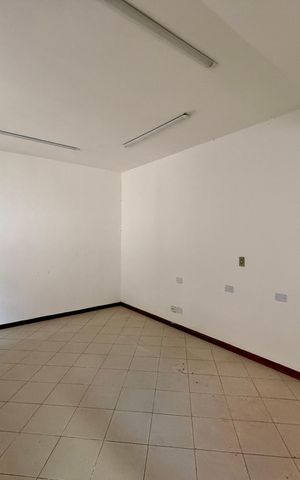 Casa à venda com 254m², 4 quartos e 3 vagasCozinha 