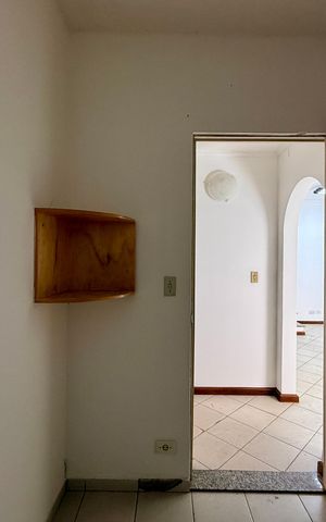 Casa à venda com 254m², 4 quartos e 3 vagasCozinha 
