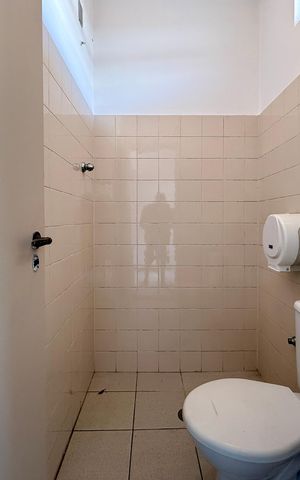 Casa à venda com 254m², 4 quartos e 3 vagasBanheiro Suíte 3