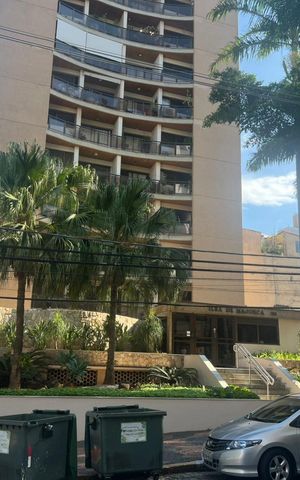Apartamento à venda com 160m², 3 quartos e 2 vagas Apartamento à venda com 160m², 3 quartos e 2 vagasFachada