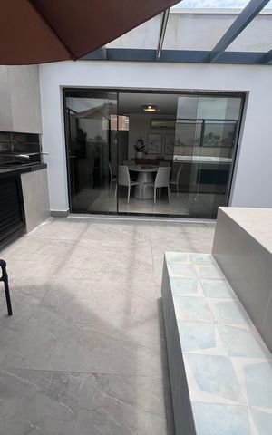Apartamento à venda com 160m², 3 quartos e 2 vagas Apartamento à venda com 160m², 3 quartos e 2 vagasÁrea externa