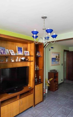 Casa à venda com 600m², 3 quartos e 2 vagasSala de TV