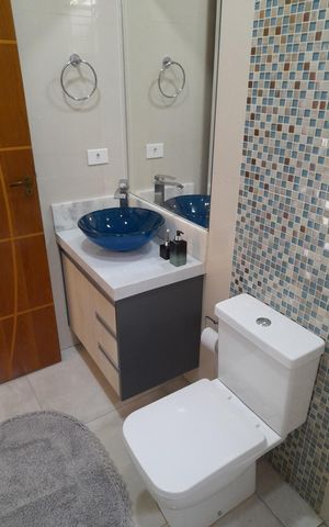 Casa à venda com 283m², 3 quartos e sem vaga Casa à venda com 283m², 3 quartos e sem vagaCloset