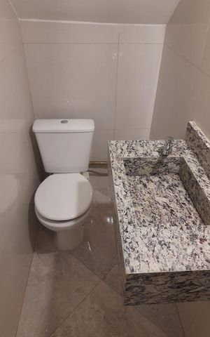 Casa à venda com 283m², 3 quartos e sem vaga Casa à venda com 283m², 3 quartos e sem vagaCloset