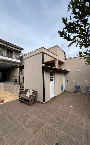 Casa à venda com 355m², 3 quartos e 10 vagas
