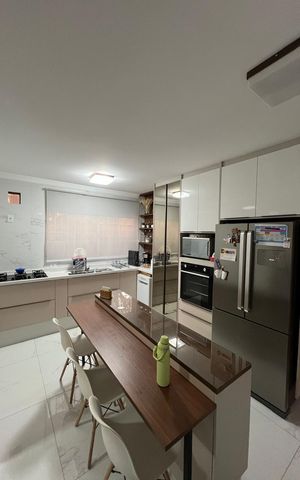 Casa à venda com 355m², 3 quartos e 10 vagas