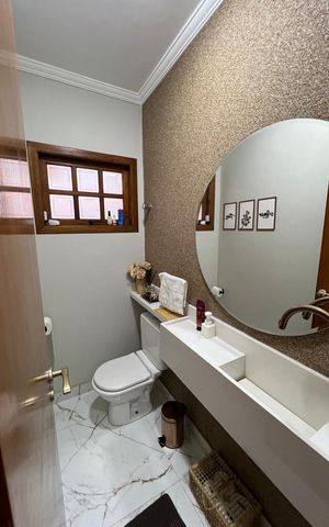 Casa à venda com 355m², 3 quartos e 10 vagas