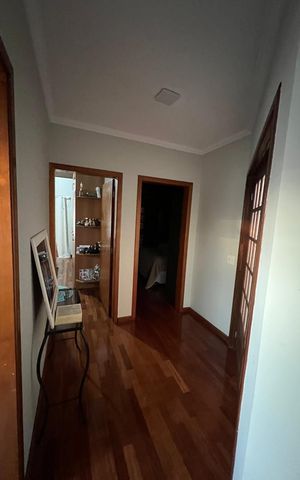 Casa à venda com 355m², 3 quartos e 10 vagas