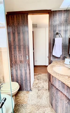 Apartamento à venda com 100m², 3 quartos e sem vaga Apartamento à venda com 100m², 3 quartos e sem vagaBANHEIRO