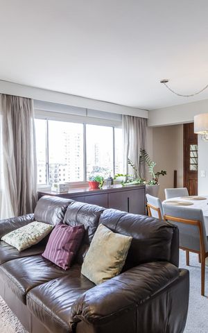 Apartamento à venda com 102m², 3 quartos e 2 vagas Apartamento à venda com 102m², 3 quartos e 2 vagasSala