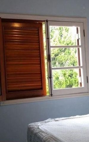 Casa à venda com 205m², 4 quartos e 4 vagas