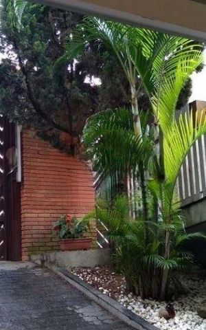 Casa à venda com 205m², 4 quartos e 4 vagas