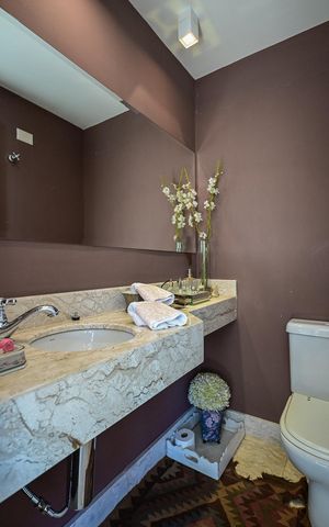 Apartamento à venda com 300m², 4 quartos e 4 vagasCobertura