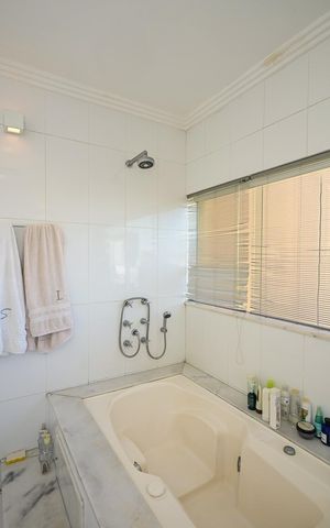 Apartamento à venda com 300m², 4 quartos e 4 vagasCobertura