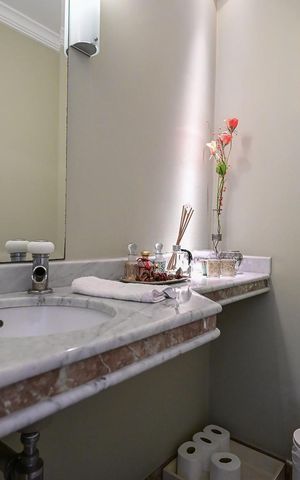 Apartamento à venda com 300m², 4 quartos e 4 vagasLavabo