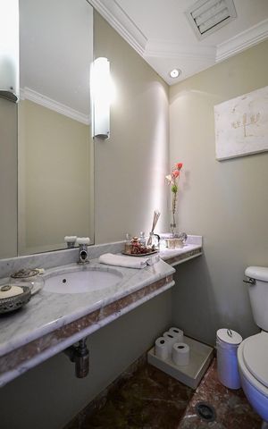 Apartamento à venda com 300m², 4 quartos e 4 vagasLavabo