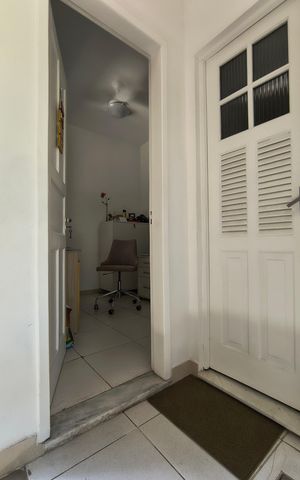 Casa de condomínio à venda com 319m², 4 quartos e 2 vagasAnexo