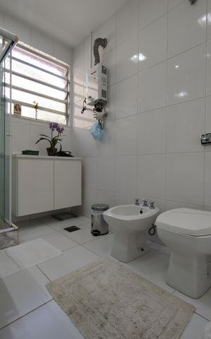 Casa de condomínio à venda com 319m², 4 quartos e 2 vagasBanheiro da Suíte