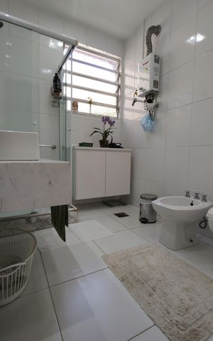 Casa de condomínio à venda com 319m², 4 quartos e 2 vagasBanheiro da Suíte