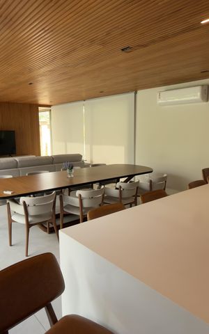Casa de condomínio para alugar com 298m², 5 quartos e 4 vagas
