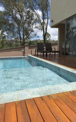 Casa de condomínio para alugar com 298m², 5 quartos e 4 vagas