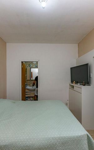 Casa à venda com 460m², 5 quartos e 8 vagas Casa à venda com 460m², 5 quartos e 8 vagasSuíte
