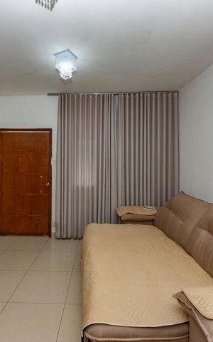 Casa à venda com 460m², 5 quartos e 8 vagas Casa à venda com 460m², 5 quartos e 8 vagasSala 1