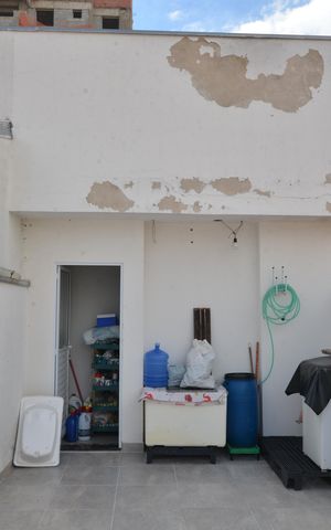 Apartamento à venda com 130m², 2 quartos e 1 vagaÁrea de Serviço