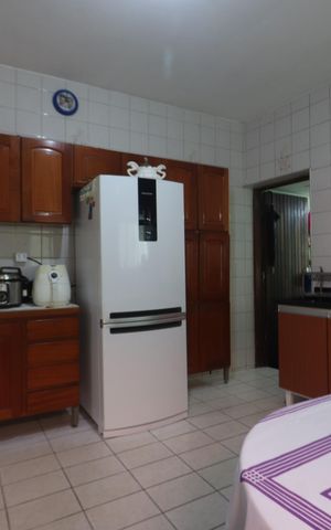 Casa à venda com 135m², 1 quarto e 1 vagaCozinha