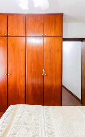 Casa à venda com 165m², 4 quartos e 4 vagas