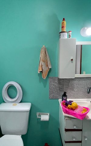 Casa para alugar com 280m², 6 quartos e 3 vagas Casa para alugar com 280m², 6 quartos e 3 vagasBanheiro 2