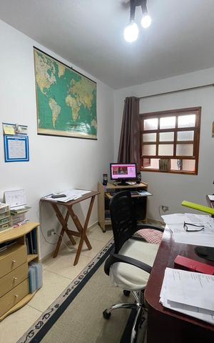Casa para alugar com 280m², 6 quartos e 3 vagas Casa para alugar com 280m², 6 quartos e 3 vagasQuarto 4