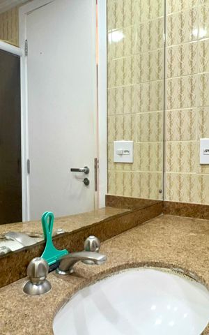 Apartamento à venda com 71m², 3 quartos e 1 vaga Apartamento à venda com 71m², 3 quartos e 1 vagaBanheiro
