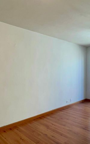 Apartamento à venda com 71m², 3 quartos e 1 vaga Apartamento à venda com 71m², 3 quartos e 1 vagaSala