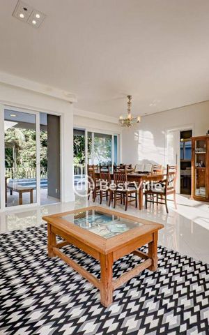 Casa à venda com 487m², 4 quartos e 5 vagas
