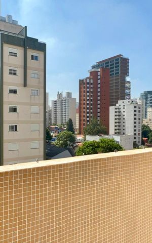 Apartamento à venda com 96m², 3 quartos e 1 vaga Apartamento à venda com 96m², 3 quartos e 1 vagaVaranda