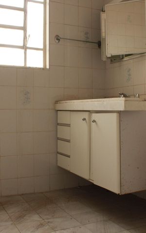 Casa à venda com 195m², 3 quartos e 1 vagaBanheiro
