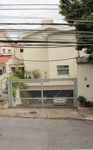 Casa à venda com 195m², 3 quartos e 1 vagaVaranda